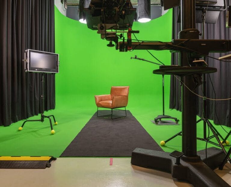 Podcast studio green screen