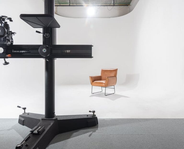 Podcastcat studio wit